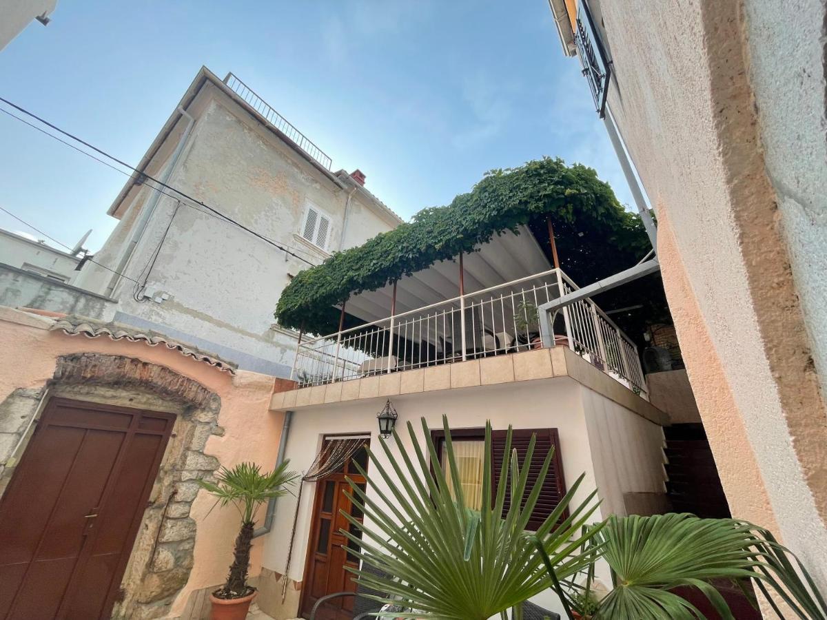 Casa Di Nives Krk Town Exterior foto